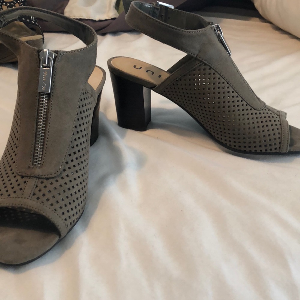 Unisa heels